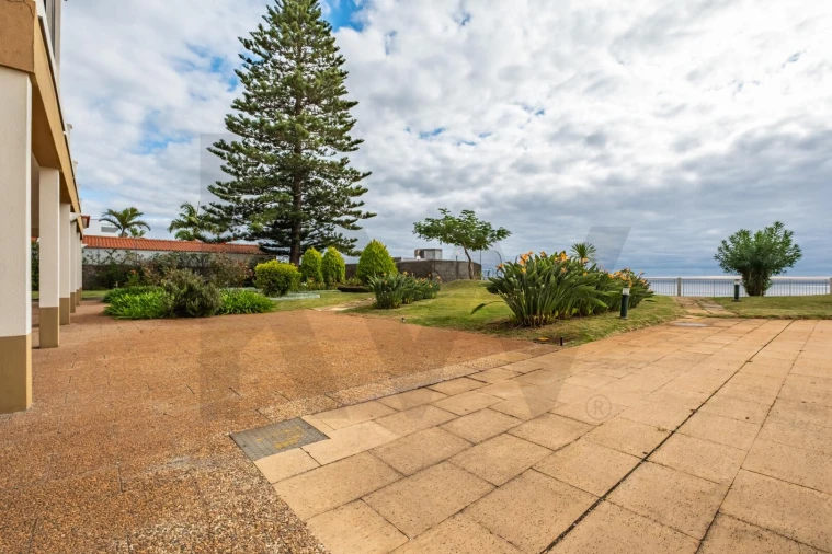 Apartamento T5 para Venda em São Martinho Foto 6