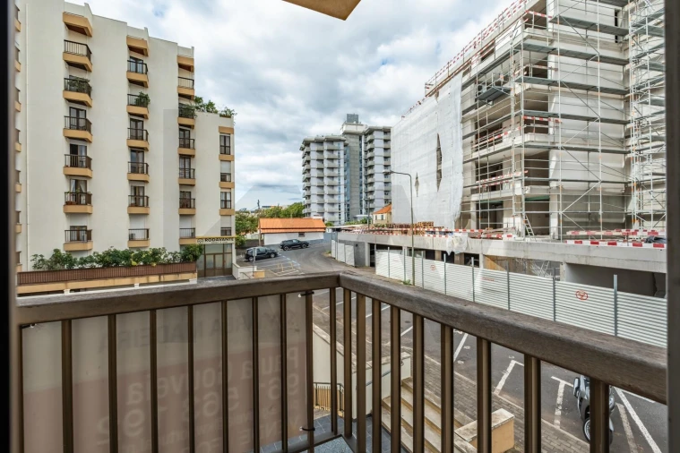 Apartamento T5 para Venda em São Martinho Foto 16