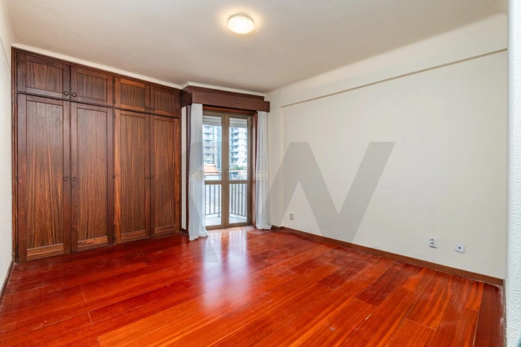 Apartamento T5 para Venda em São Martinho Foto 20