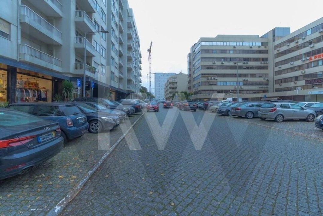 Apartamento T1 para Arrendamento em Aldoar, Foz do Douro e Nevogilde Foto 25