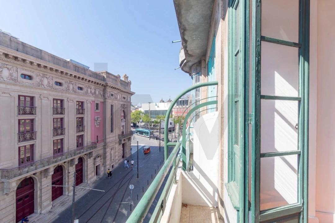 Apartamento T2 para Venda em Cedofeita, Santo Ildefonso, Sé, Miragaia, São Nicolau e Vitória Foto 1