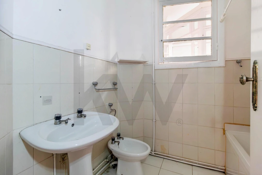 Apartamento T2 para Venda em Cedofeita, Santo Ildefonso, Sé, Miragaia, São Nicolau e Vitória Foto 24