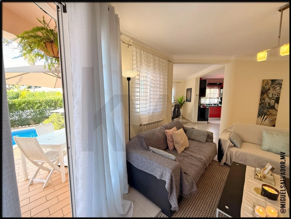 Moradia T3 para Venda em Ferreiras Foto 10