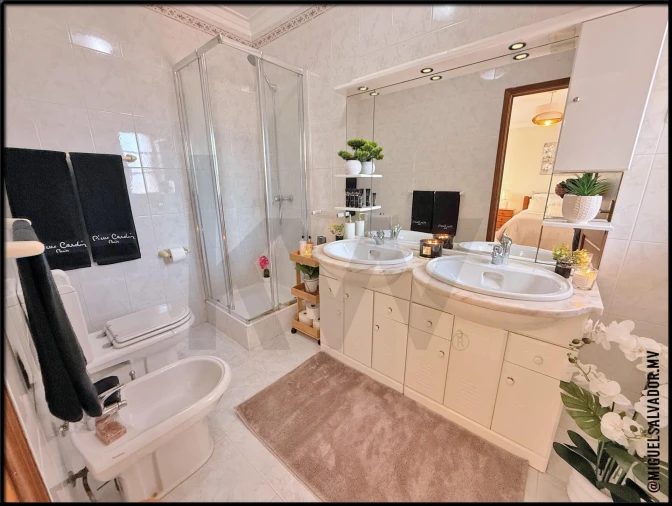 Moradia T3 para Venda em Ferreiras Foto 31