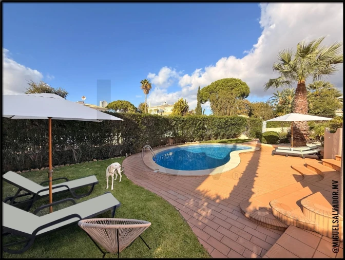 Moradia T3 para Venda em Ferreiras Foto 3