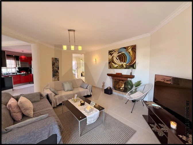 Moradia T3 para Venda em Ferreiras Foto 9