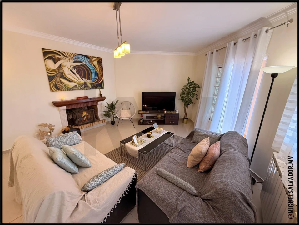 Moradia T3 para Venda em Ferreiras Foto 8