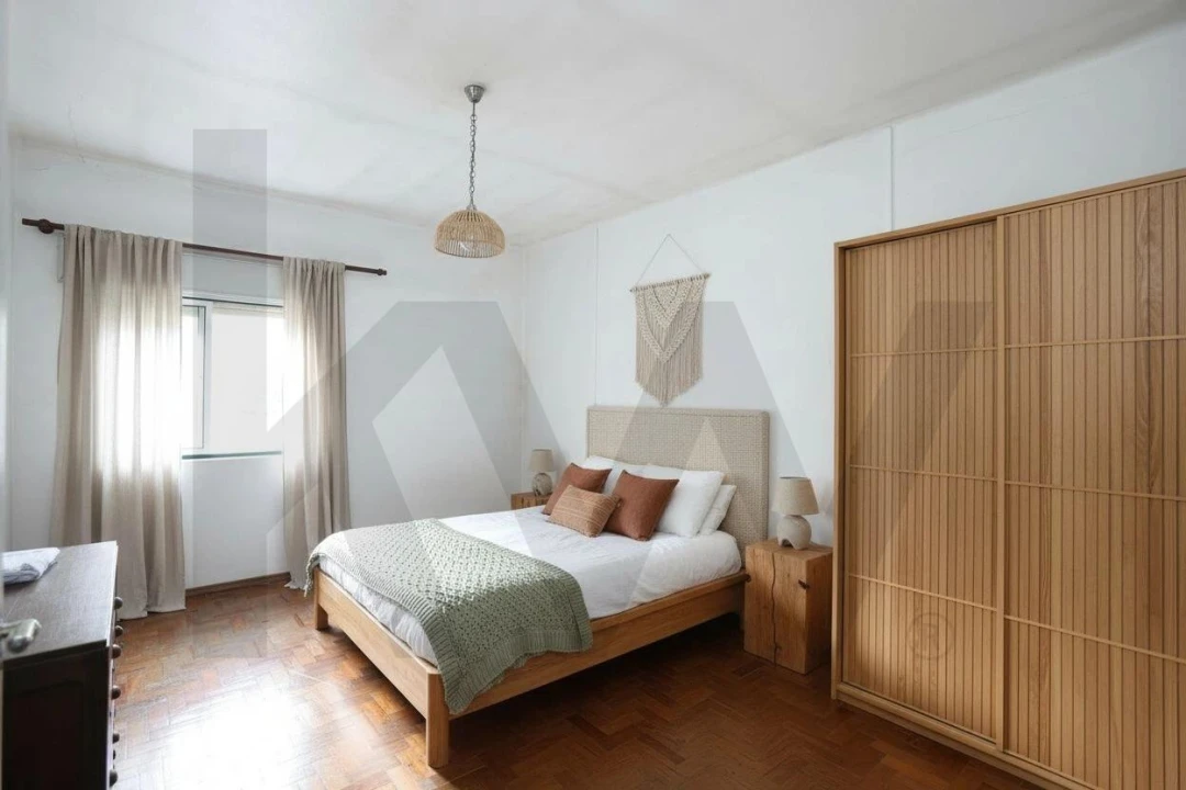 Escritório para Venda em Louriçal Foto 4