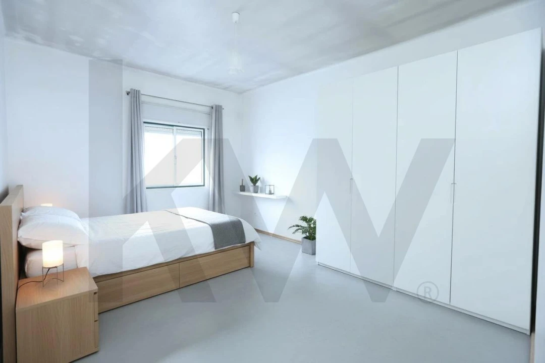 Escritório para Venda em Louriçal Foto 7