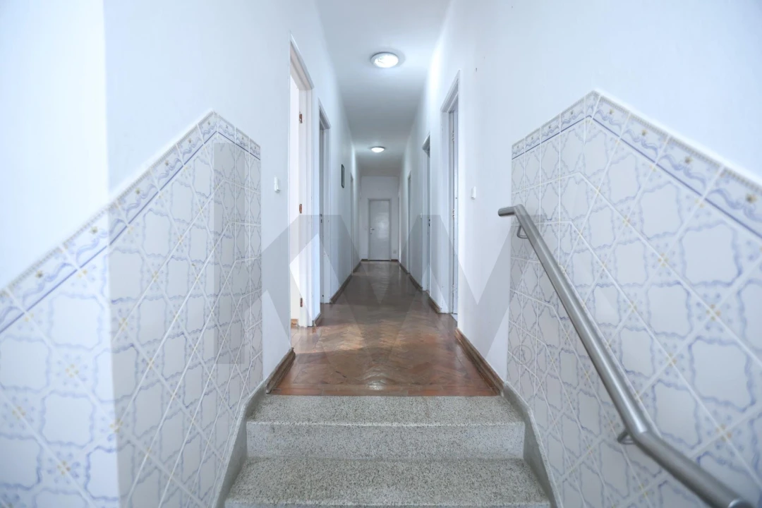 Escritório para Venda em Louriçal Foto 2