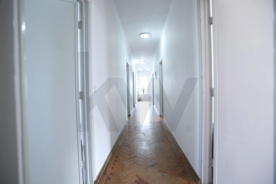 Escritório para Venda em Louriçal Foto 14