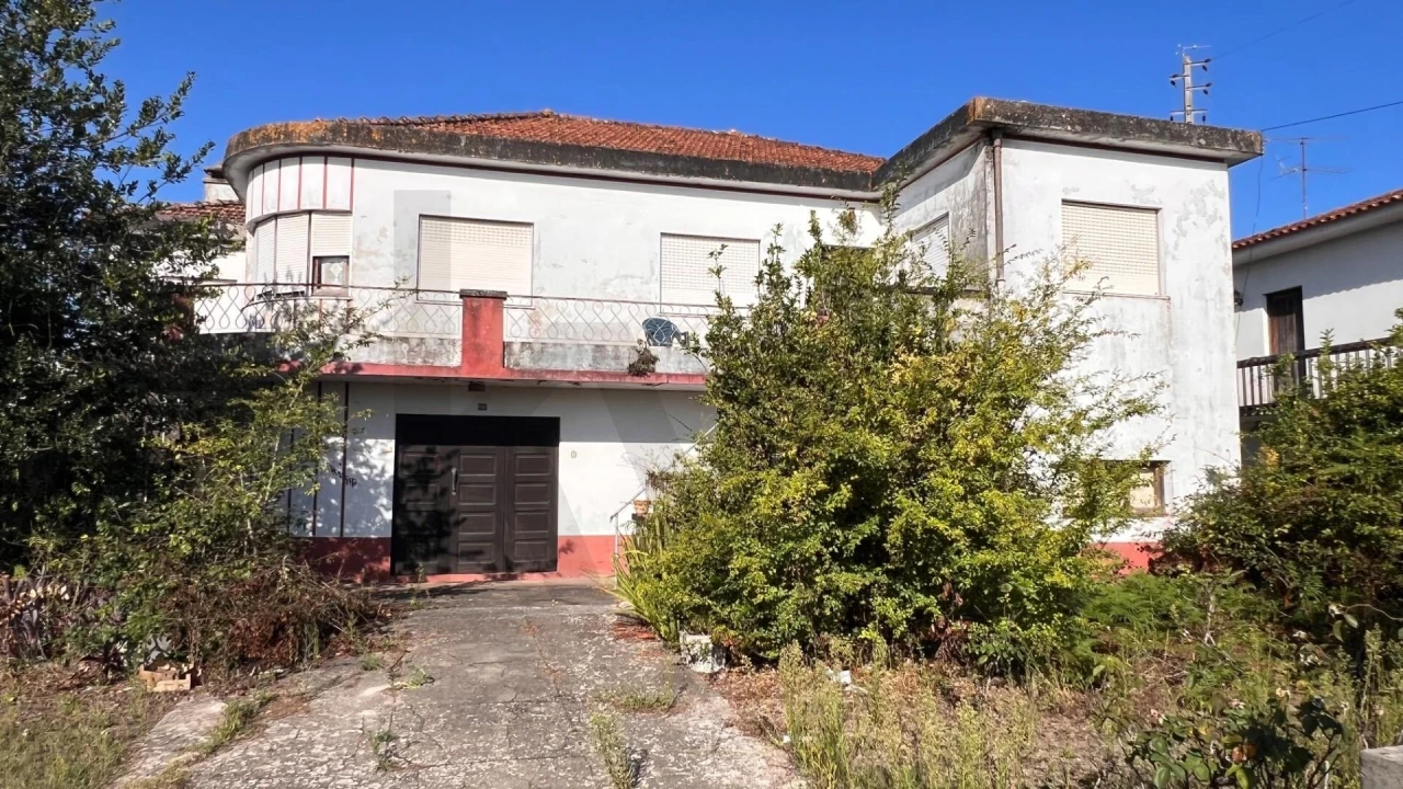 Moradia T5 para Venda em Vagos e Santo António Foto 1