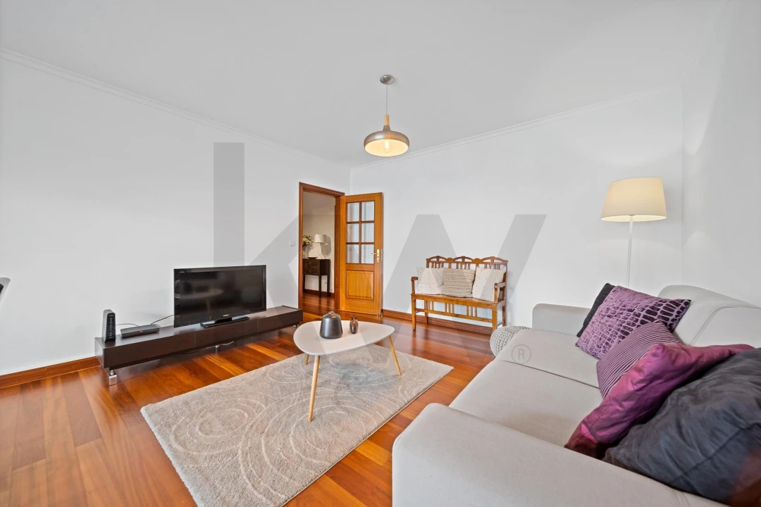 Apartamento T2 para Arrendamento em São Martinho Foto 20