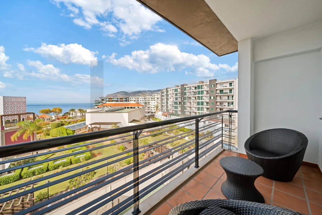 Apartamento T2 para Arrendamento em São Martinho Foto 32