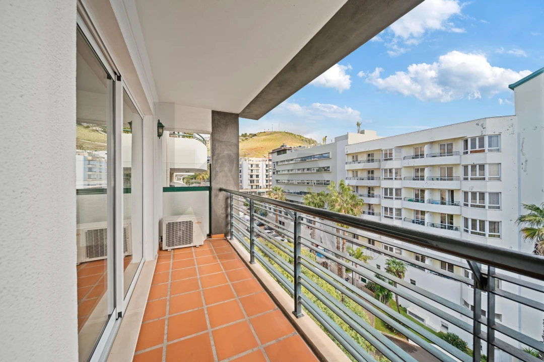 Apartamento T2 para Arrendamento em São Martinho Foto 36