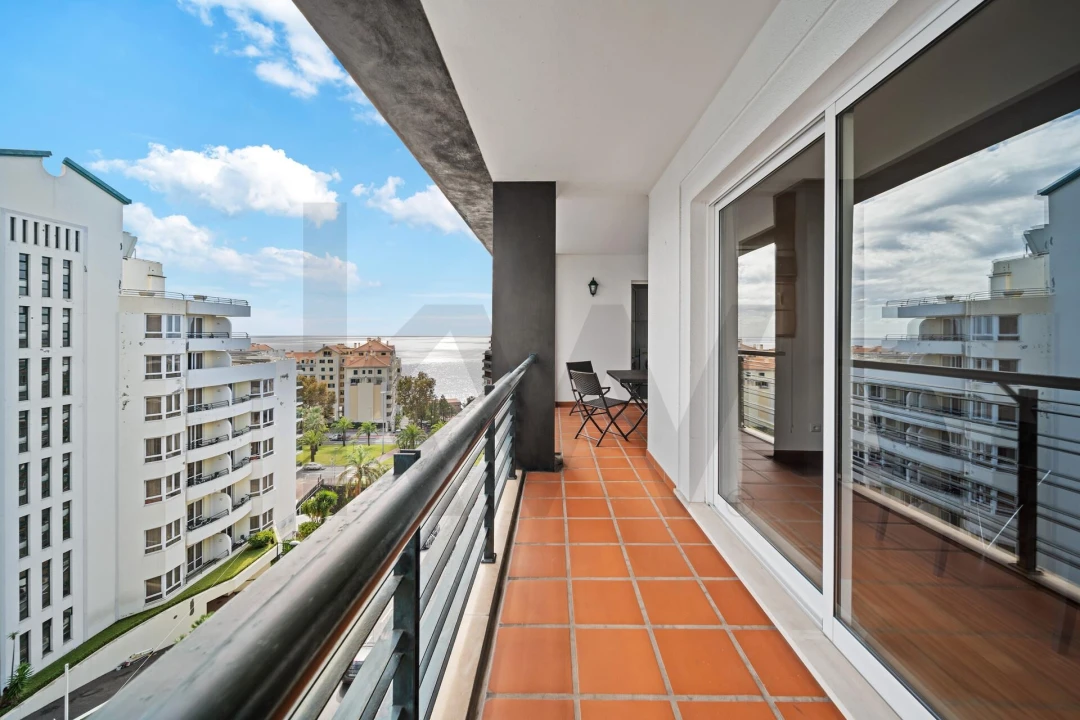 Apartamento T2 para Arrendamento em São Martinho Foto 37