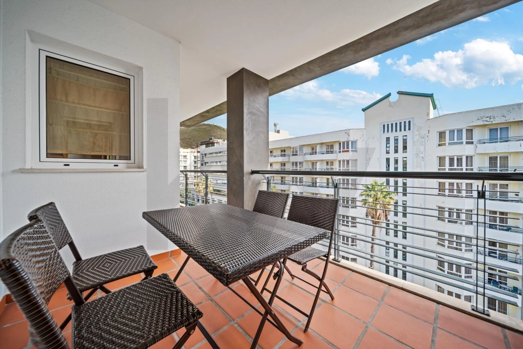 Apartamento T2 para Arrendamento em São Martinho Foto 40