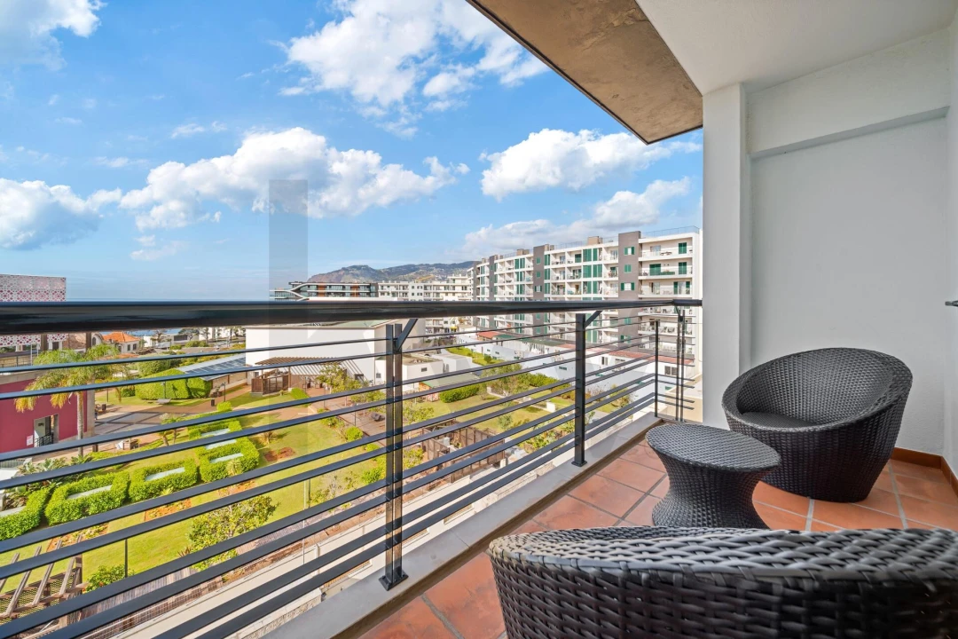 Apartamento T2 para Arrendamento em São Martinho Foto 30