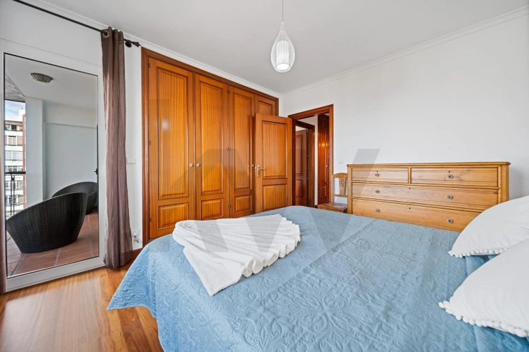 Apartamento T2 para Arrendamento em São Martinho Foto 43