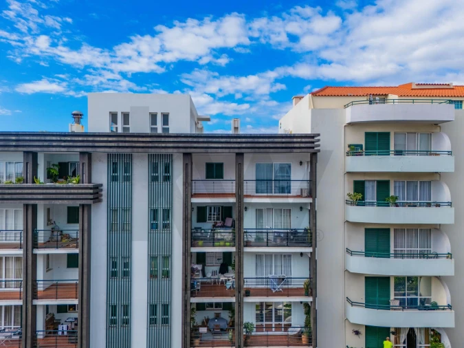 Apartamento T2 para Arrendamento em São Martinho Foto 4