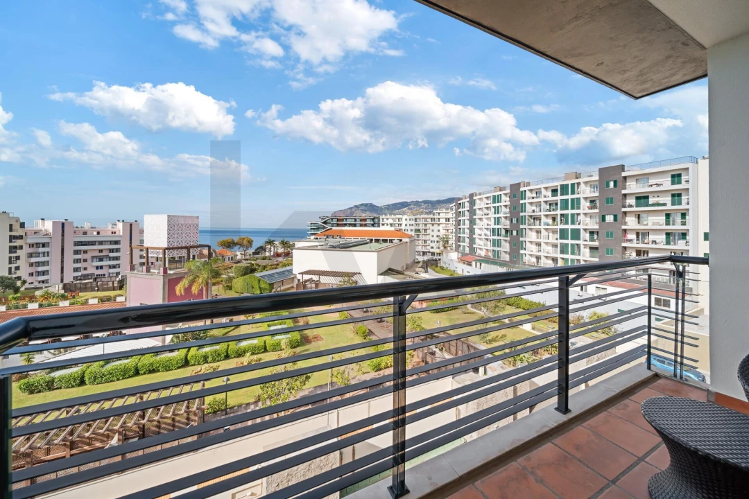 Apartamento T2 para Arrendamento em São Martinho Foto 31