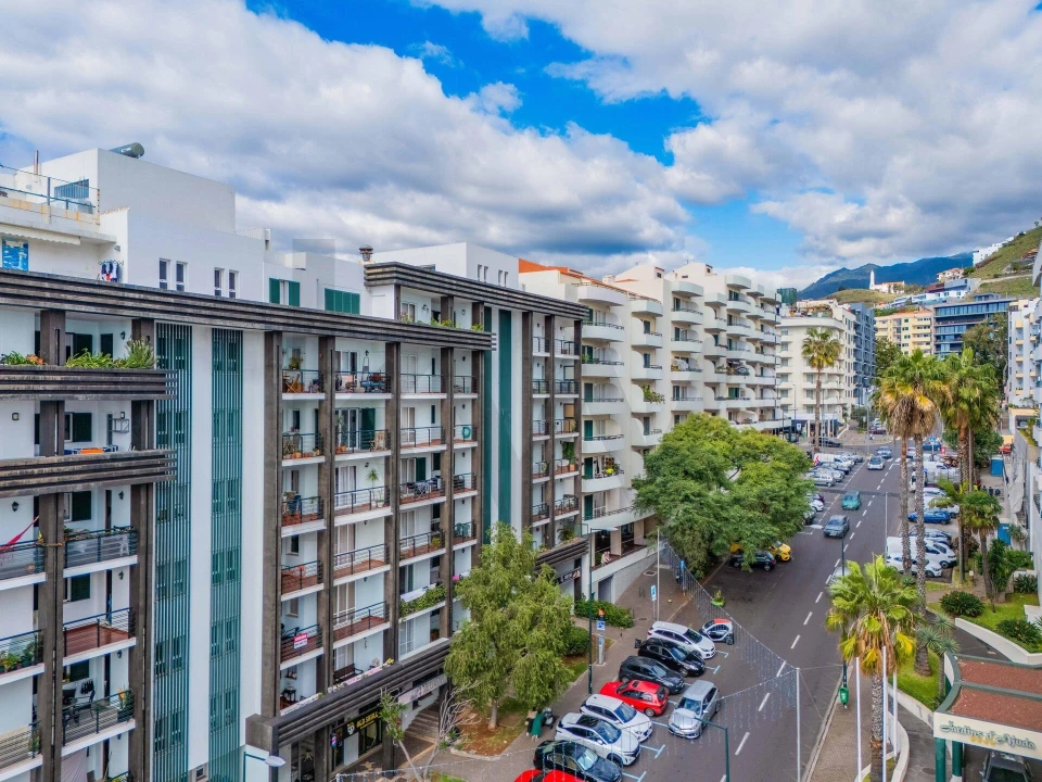 Apartamento T2 para Arrendamento em São Martinho Foto 10
