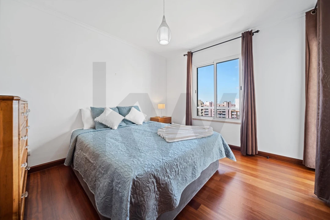 Apartamento T2 para Arrendamento em São Martinho Foto 41