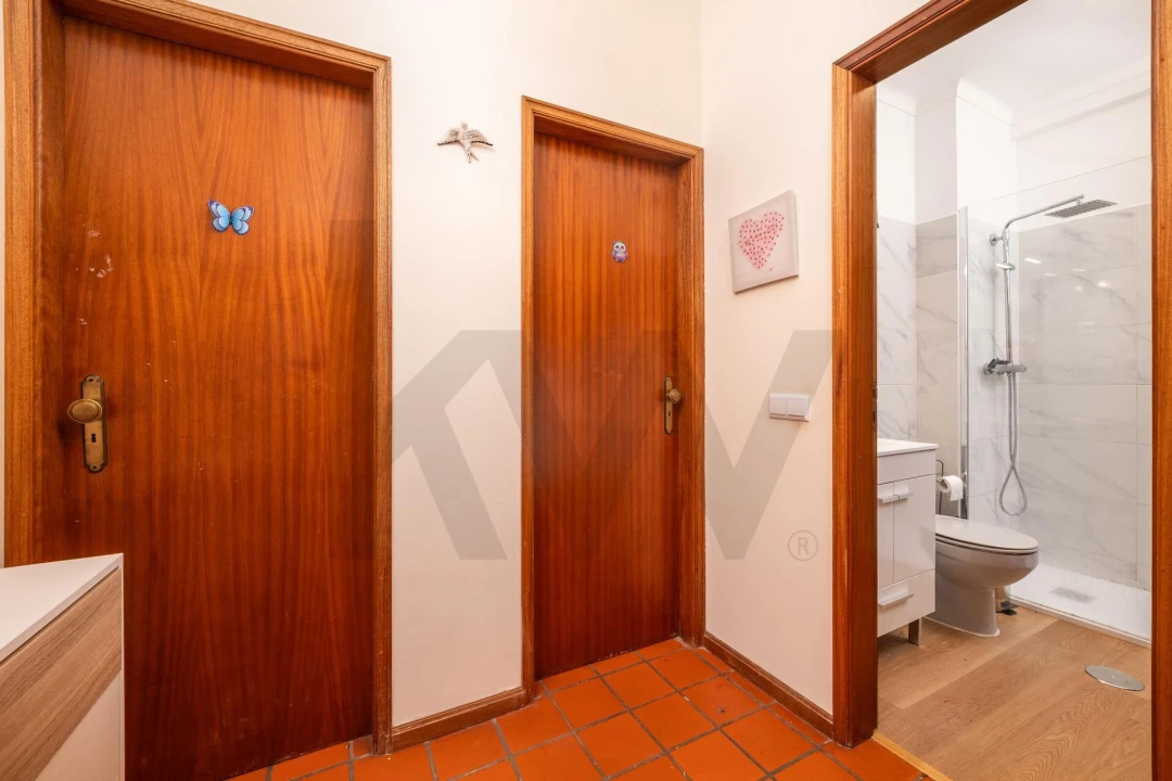 Apartamento T2 para Venda em Santo Antonio dos Olivais Foto 9