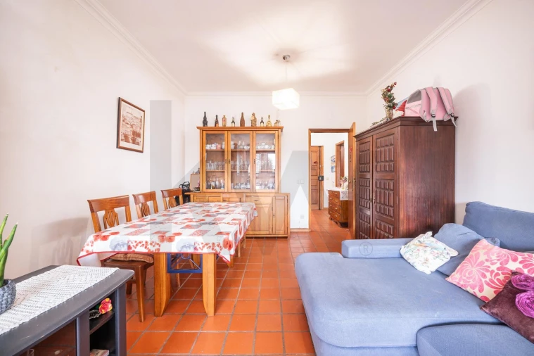 Apartamento T2 para Venda em Santo Antonio dos Olivais Foto 5