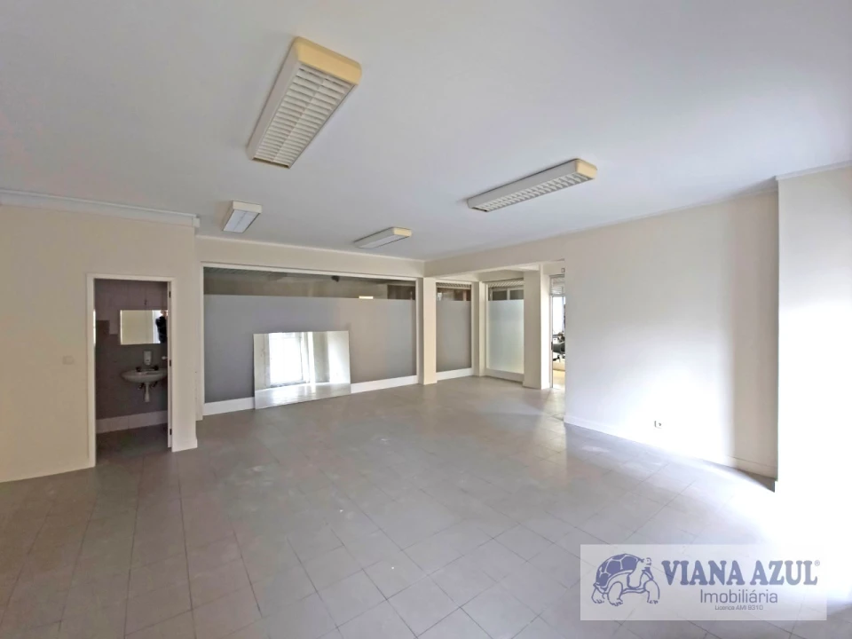 Escritório para Arrendamento em Santa Maria Maior e Monserrate e Meadela Foto 4