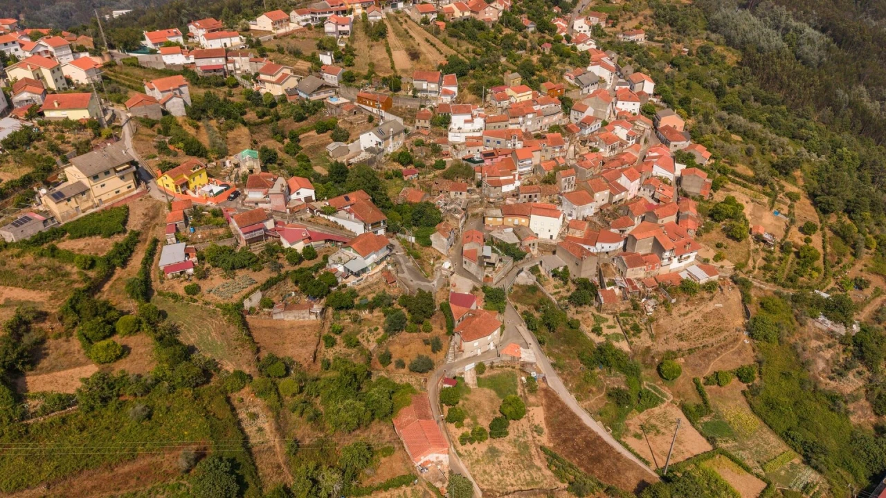 Moradia T2 para Venda em Lorvão Foto 27