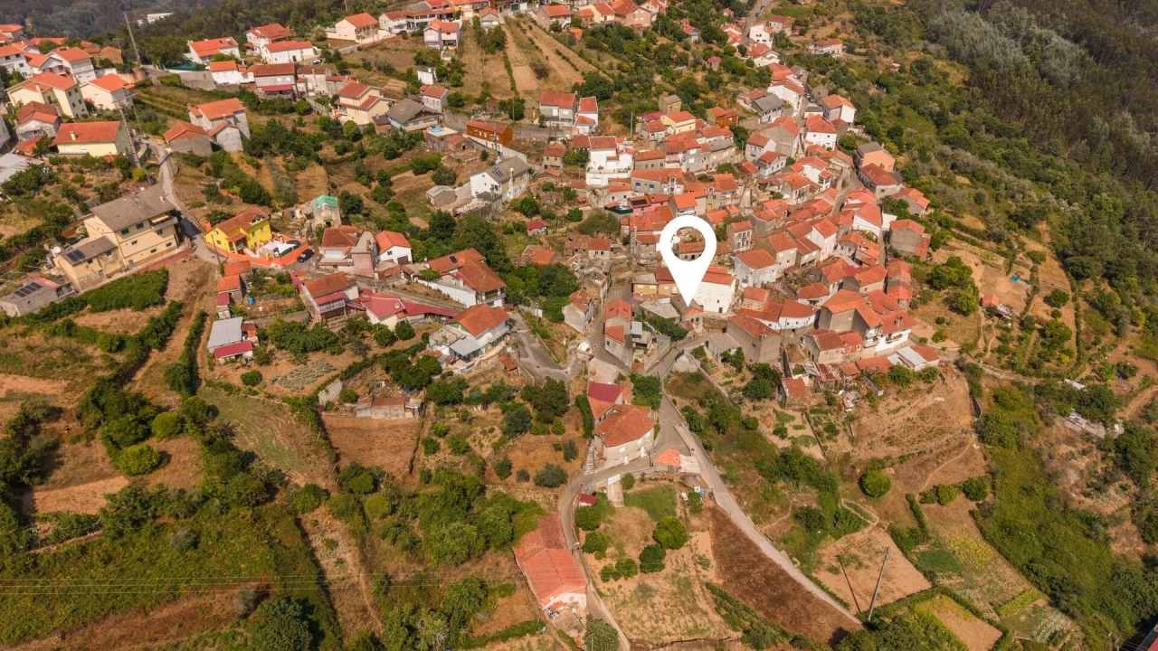 Moradia T2 para Venda em Lorvão Foto 26