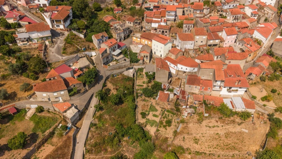 Moradia T2 para Venda em Lorvão Foto 13