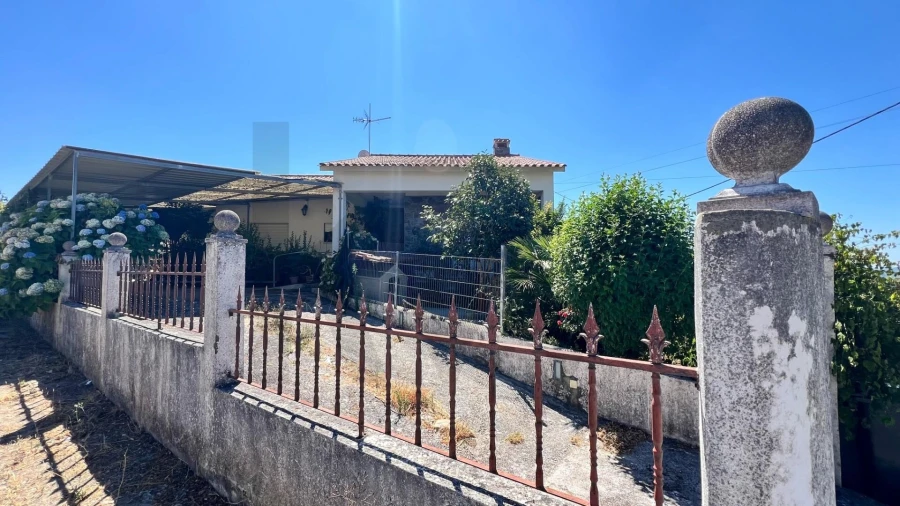 Moradia T3 para Venda em São João do Peso Foto 3