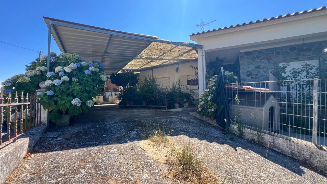 Moradia T3 para Venda em São João do Peso Foto 2