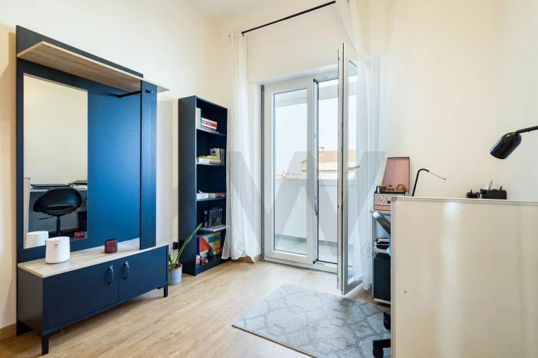 Apartamento T2 para Venda em Romeira e Várzea Foto 18