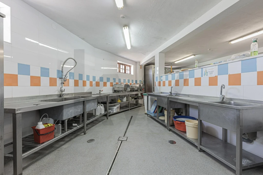 Quinta T5 para Venda em Santa Maria e São Miguel, São Martinho, São Pedro Penaferrim Foto 14