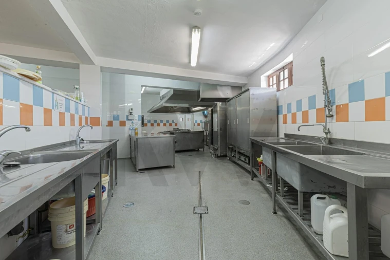 Quinta T5 para Venda em Santa Maria e São Miguel, São Martinho, São Pedro Penaferrim Foto 16