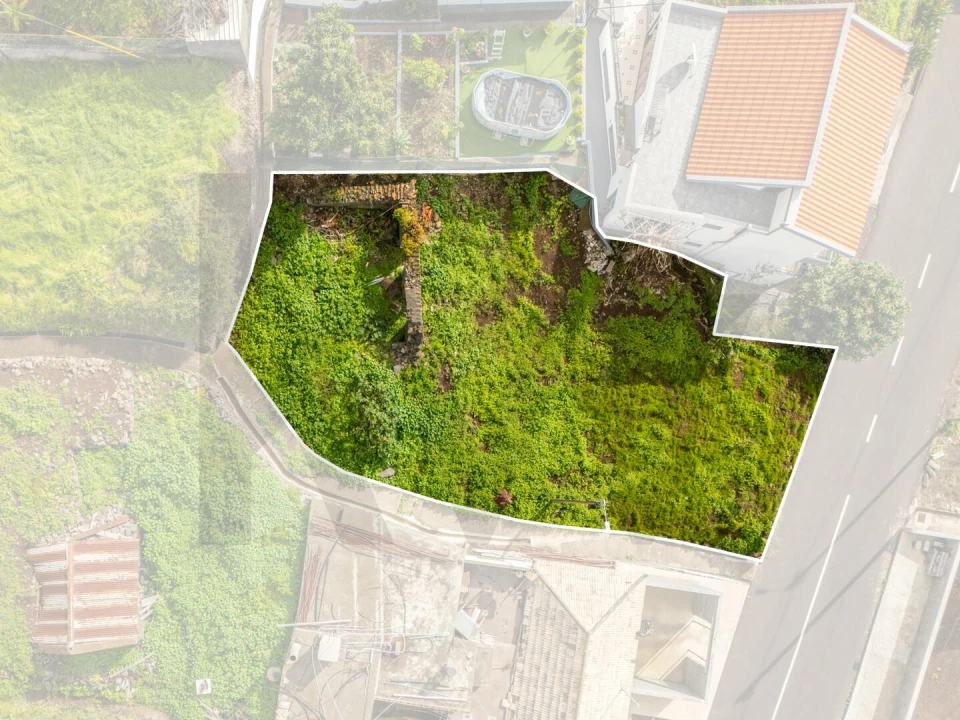 Moradia T2 para Venda em Estreito da Calheta Foto 3