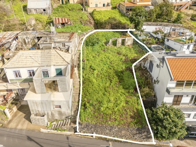 Moradia T2 para Venda em Estreito da Calheta Foto 2
