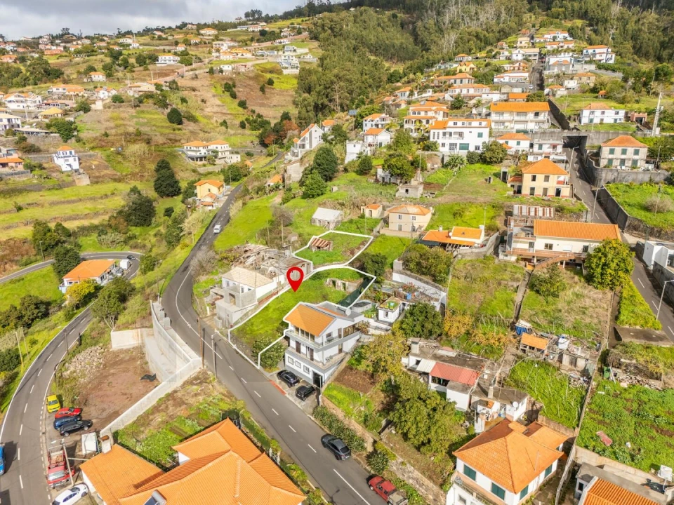 Moradia T2 para Venda em Estreito da Calheta Foto 2