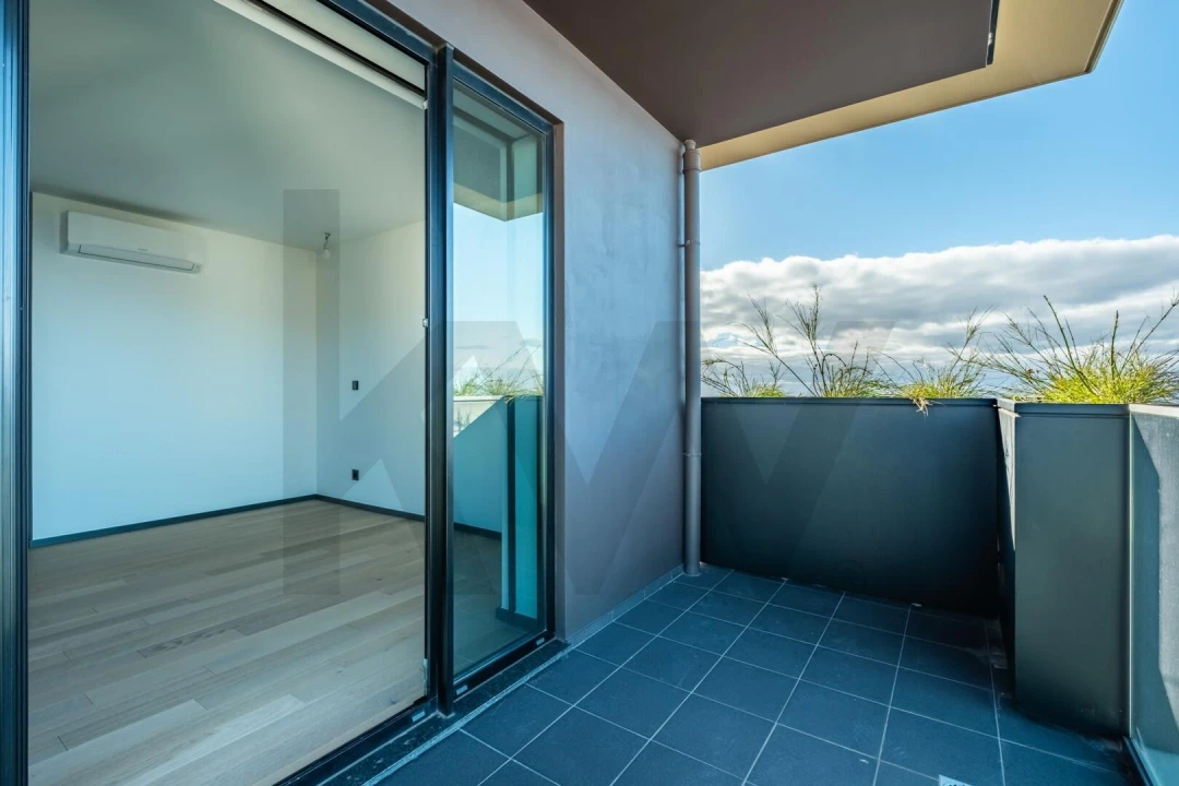 Apartamento T3 para Venda em São Martinho Foto 10