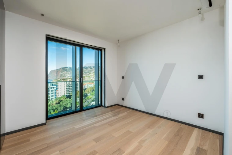 Apartamento T3 para Venda em São Martinho Foto 18