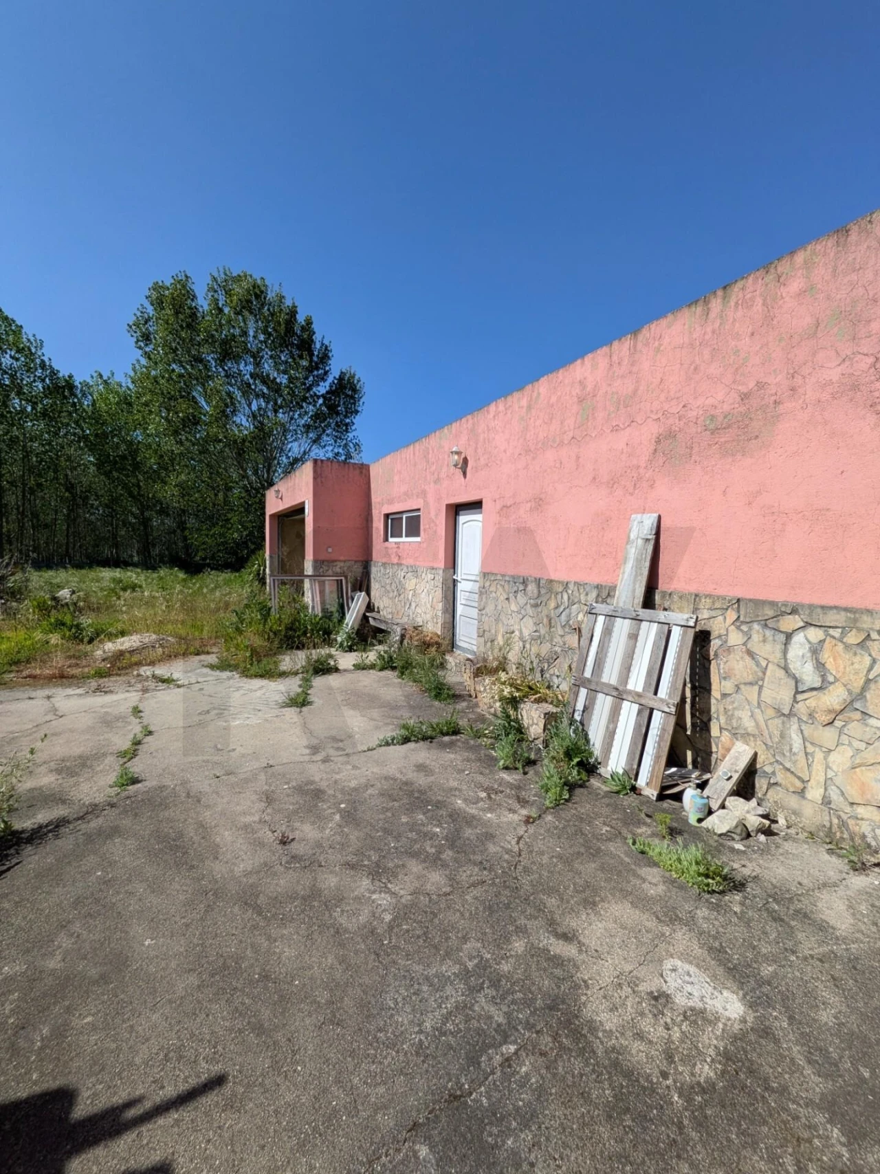 Moradia T5 para Venda em Ouca Foto 40