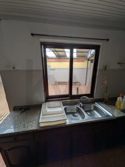 Moradia T5 para Venda em Ouca