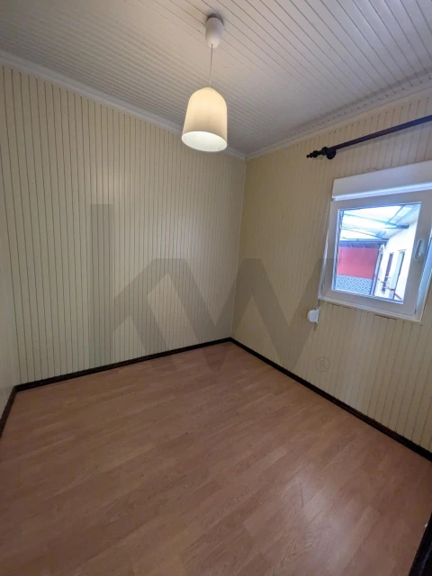 Moradia T5 para Venda em Ouca