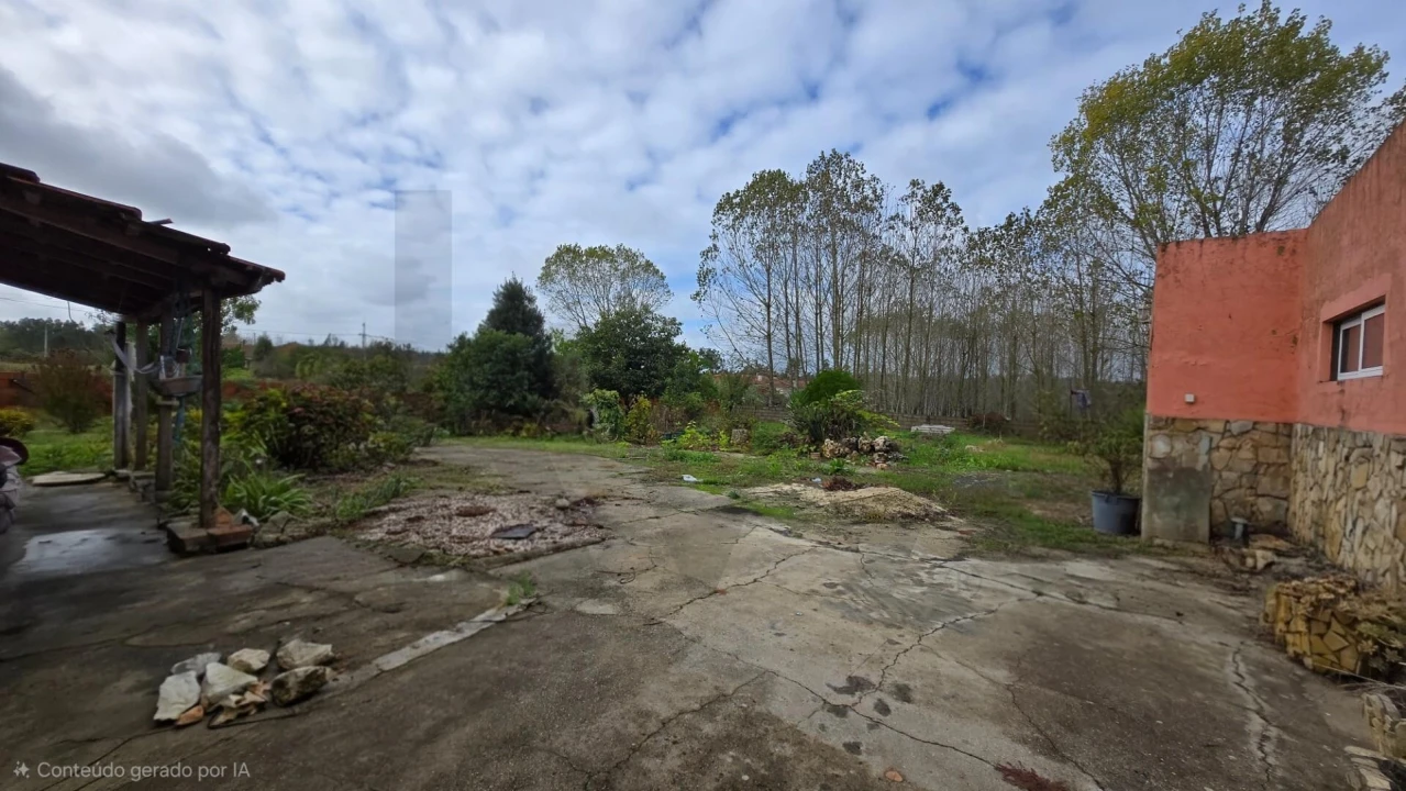 Moradia T5 para Venda em Ouca Foto 20