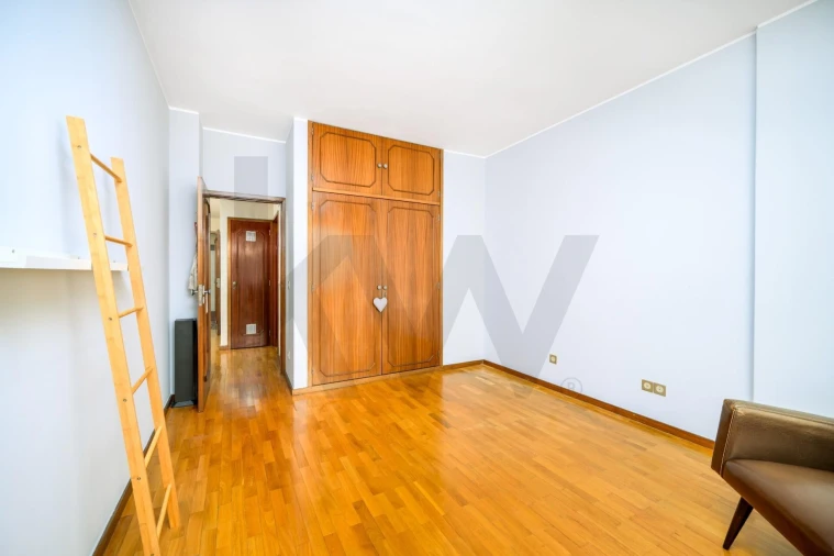 Apartamento T4 para Venda em Mafamude e Vilar do Paraíso Foto 21