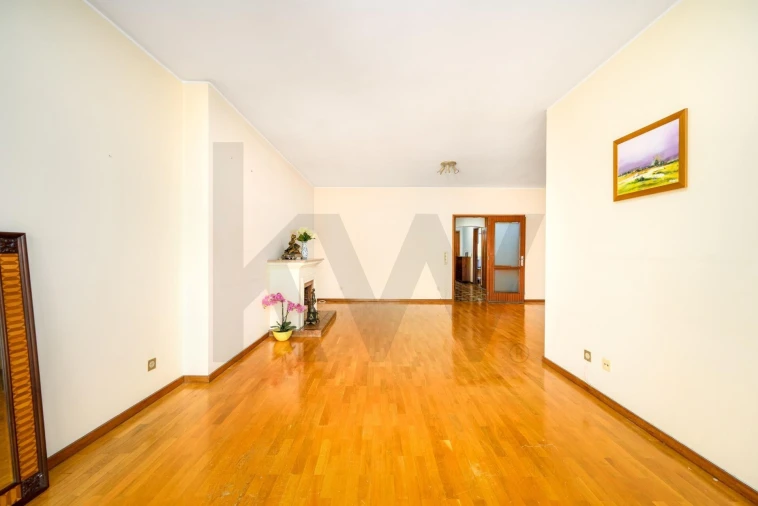 Apartamento T4 para Venda em Mafamude e Vilar do Paraíso Foto 7