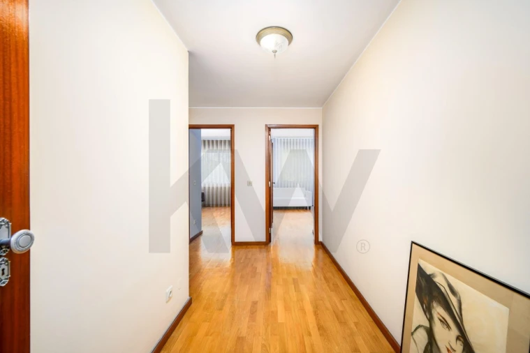 Apartamento T4 para Venda em Mafamude e Vilar do Paraíso Foto 19